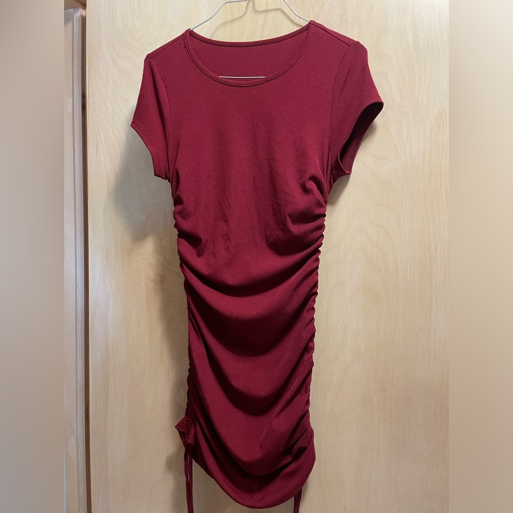boutique Wine stretch tied sides size Small dress worn once. Unbranded EUC